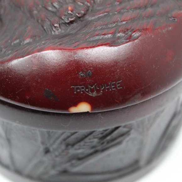 Vintage Bear Design Red Resin Trinket Box As-is - Picture 3 of 9